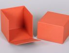 Красная квадратная подарочная коробка с откидной стенкой 120х120х120