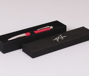Черная подарочная коробочка для шариковой ручки 190х40х20